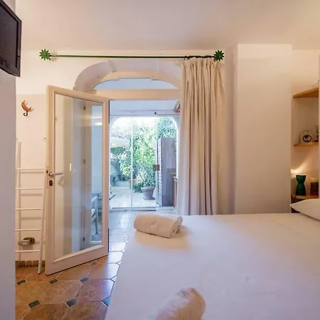Apartment 23 Baci